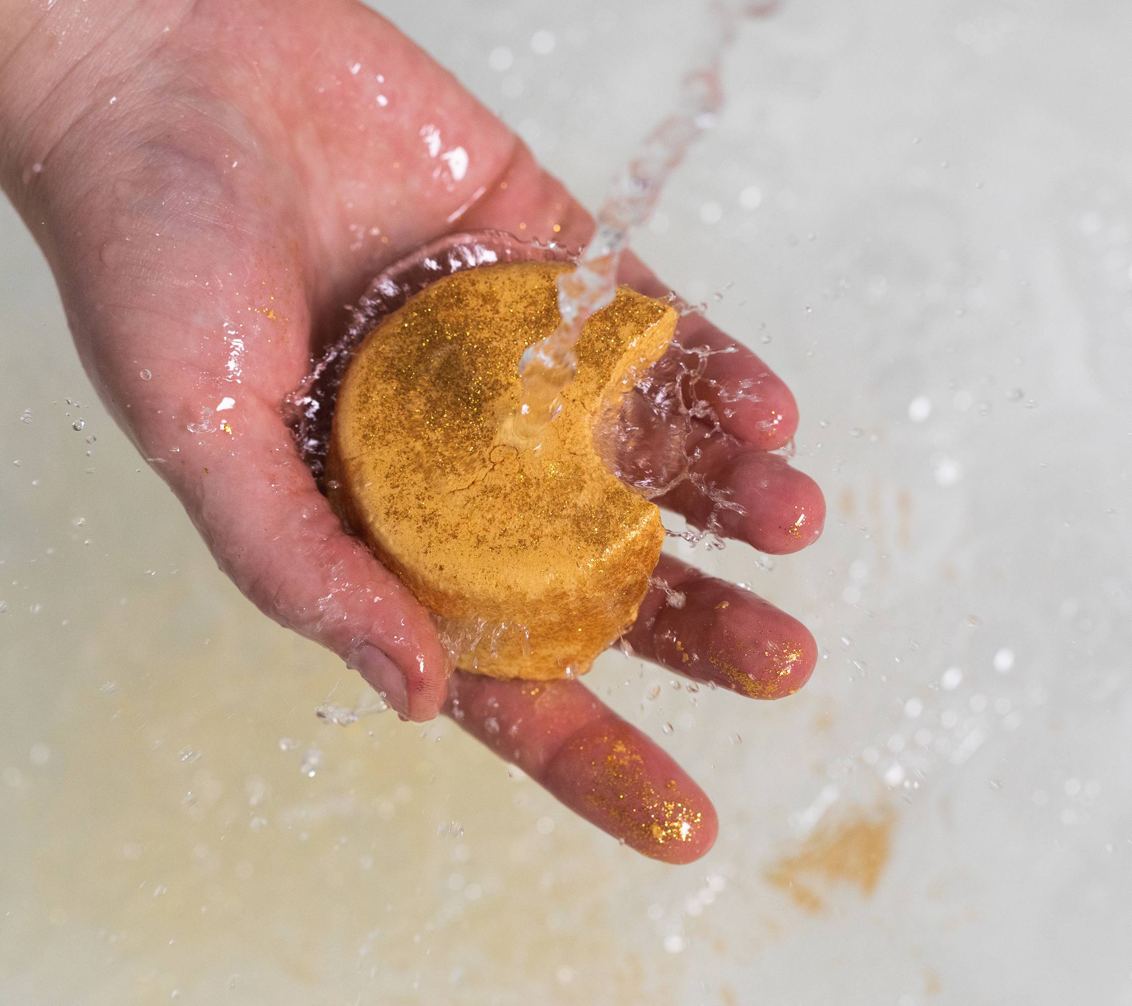 C7672E79-8283-AC8C-1AB6-BD2496CB1980